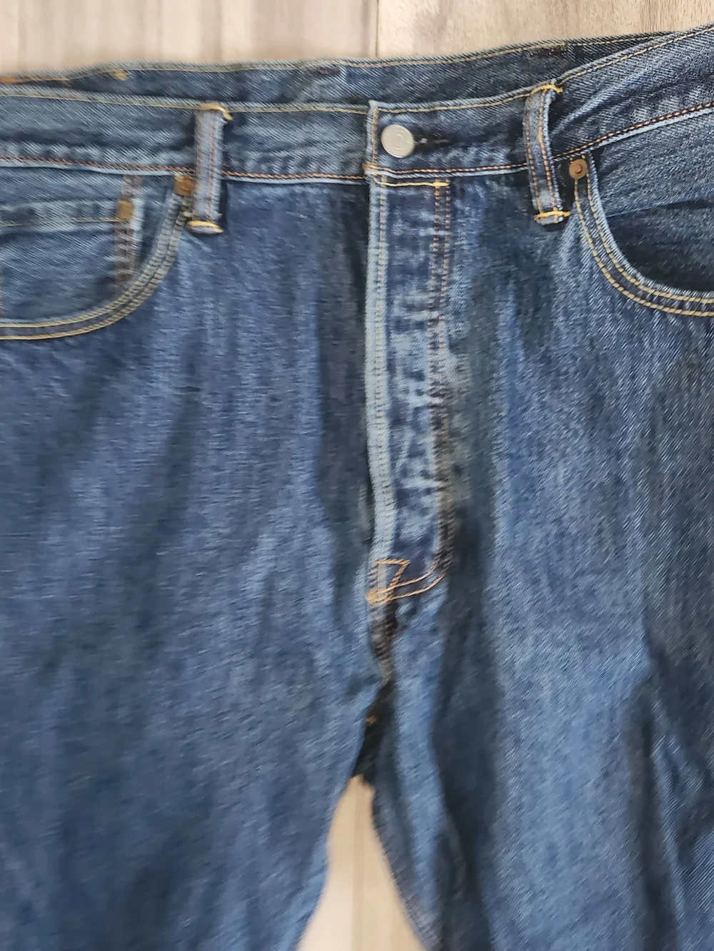 Classic Levi's 501 Dark Wash  Straight Leg Jeans W38